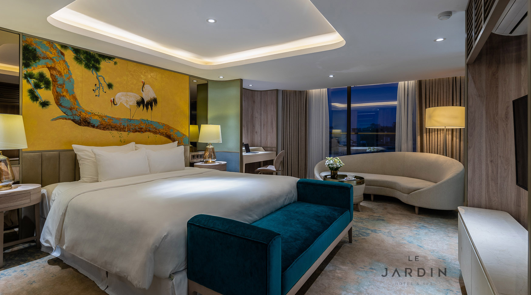 Skye Executive Suite - Le Jardin Hotel & Spa Hanoi